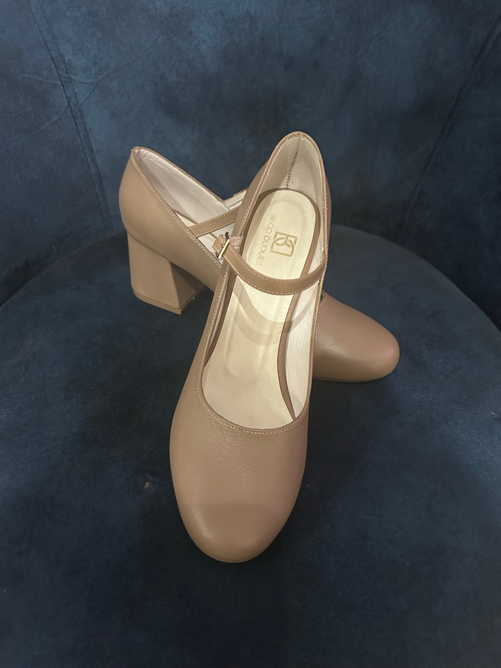 ZAPATO DAMA EN CUERO