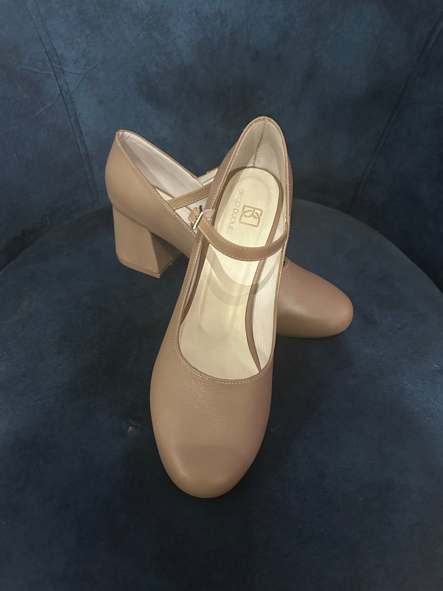 ZAPATO DAMA EN CUERO